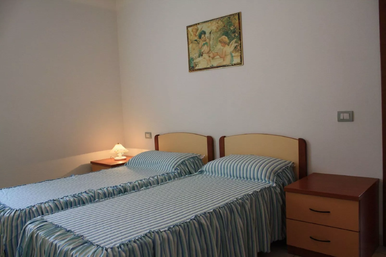 Village Albarella Trilo S3-Schlafzimmer