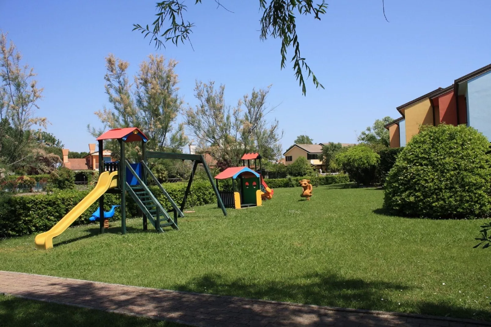 Village Albarella Trilo S3-Parkeinrichtungen