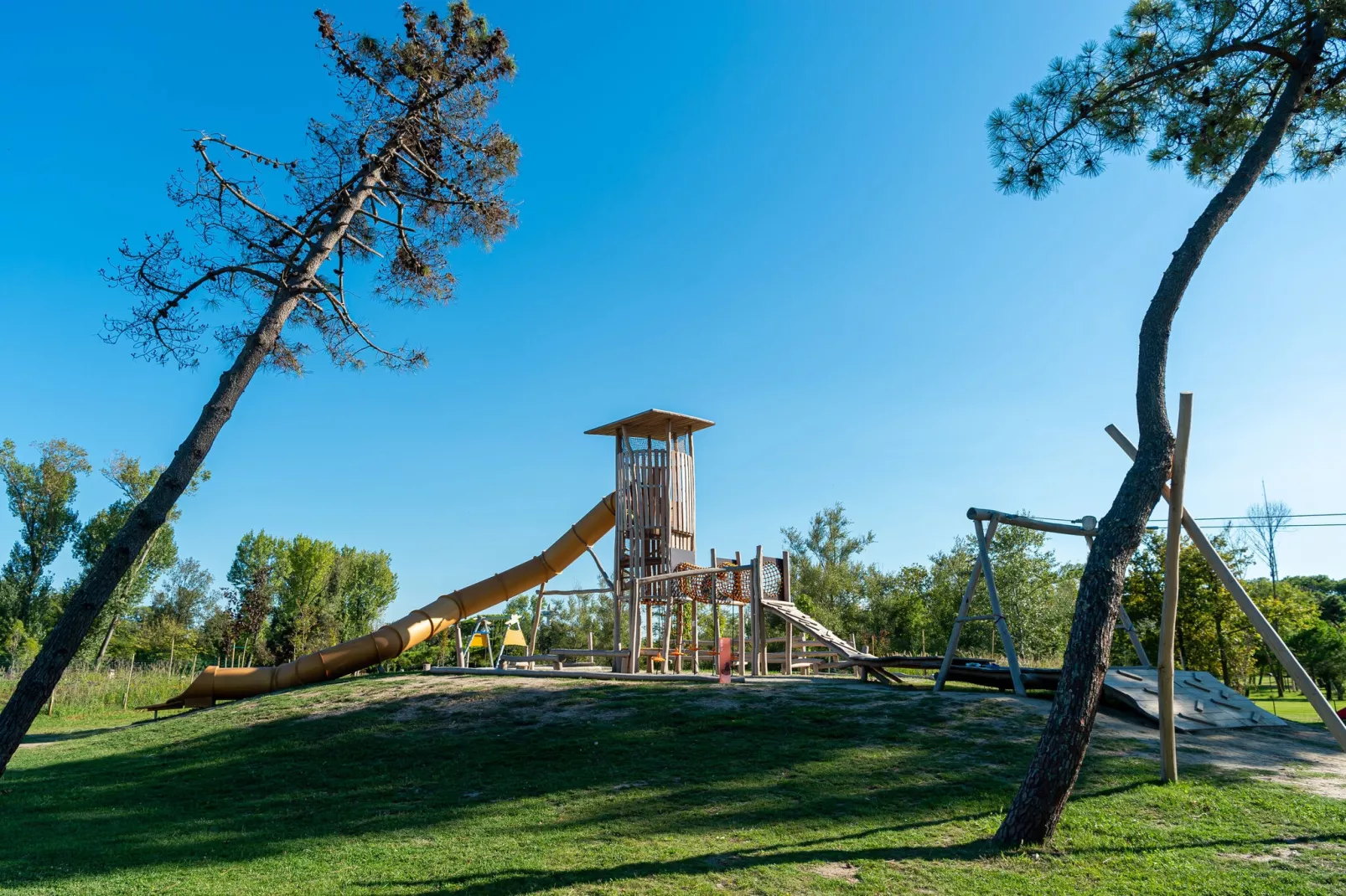 Village Albarella Trilo S3-Parkeinrichtungen