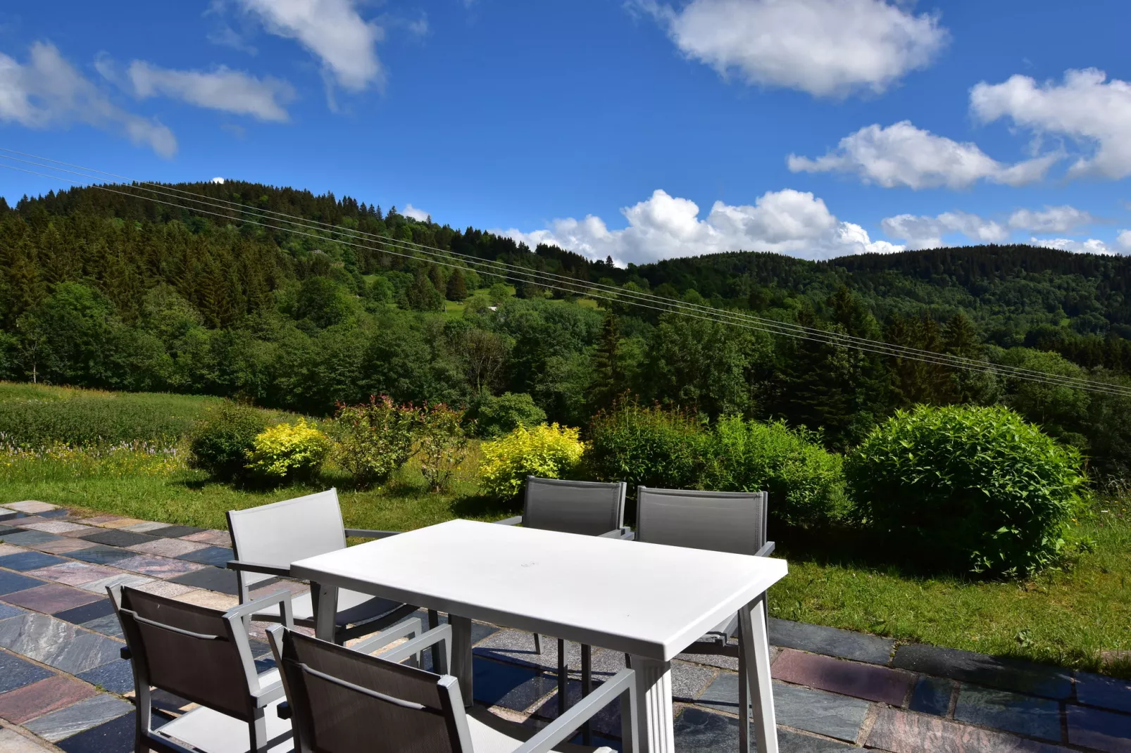 La Bergerie-Terrace balcony