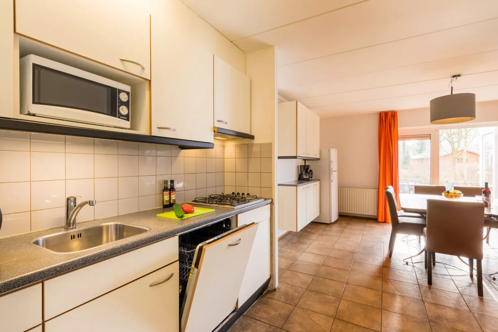 Vakantiepark Hunzedal 6-Kitchen