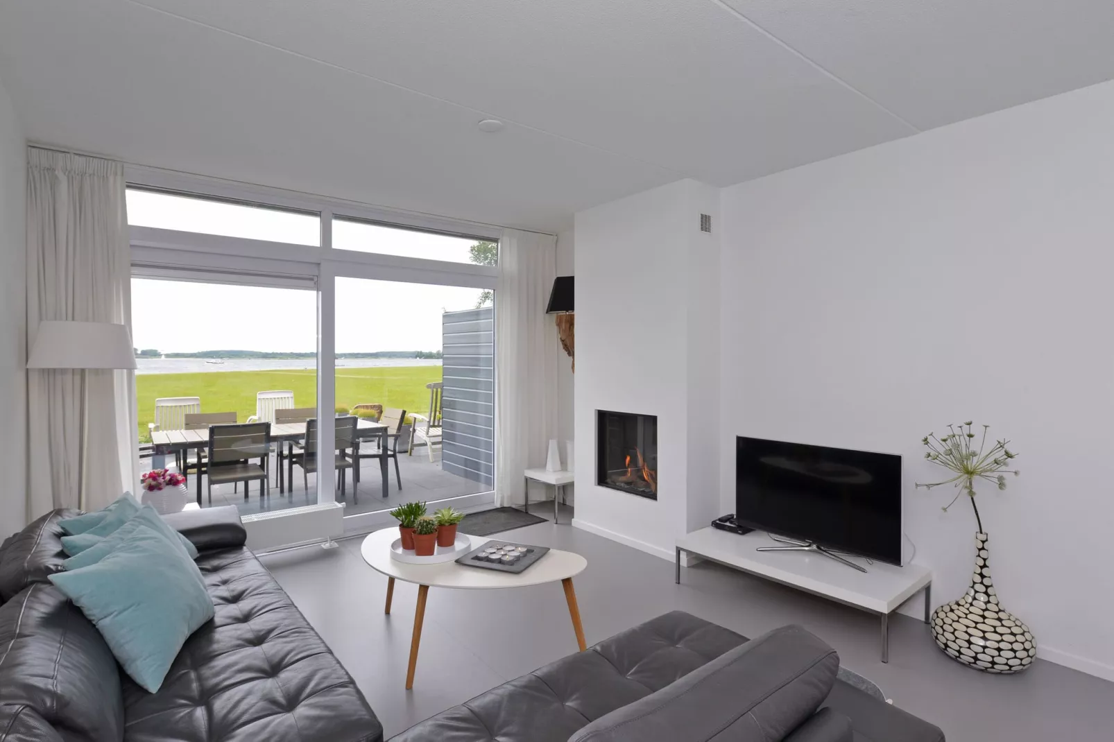 Havenweg 12-Living room