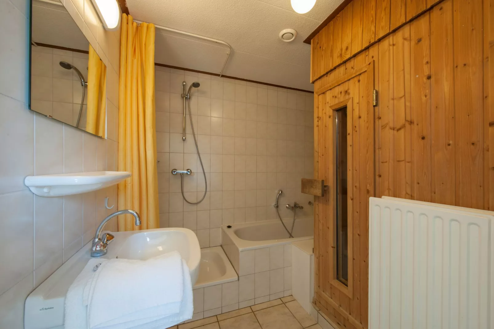 Roompot Beach Resort 4-Bathroom
