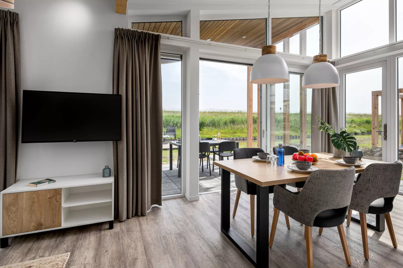 Water Village 2-Living room