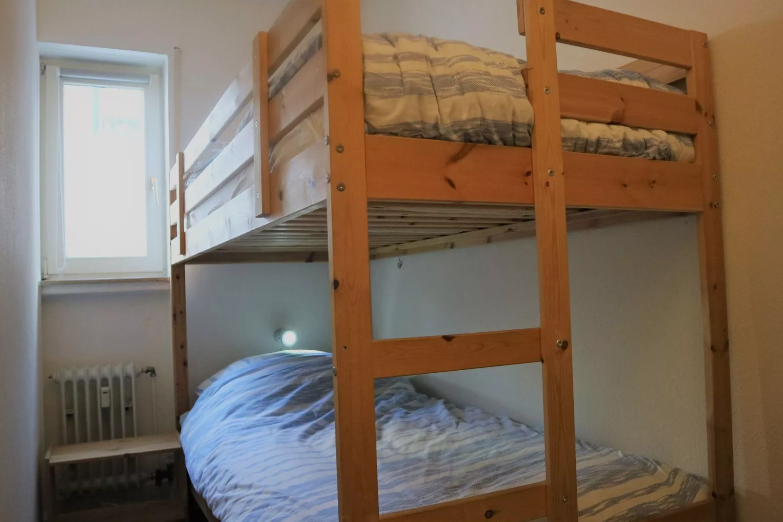 Flora-Bedroom
