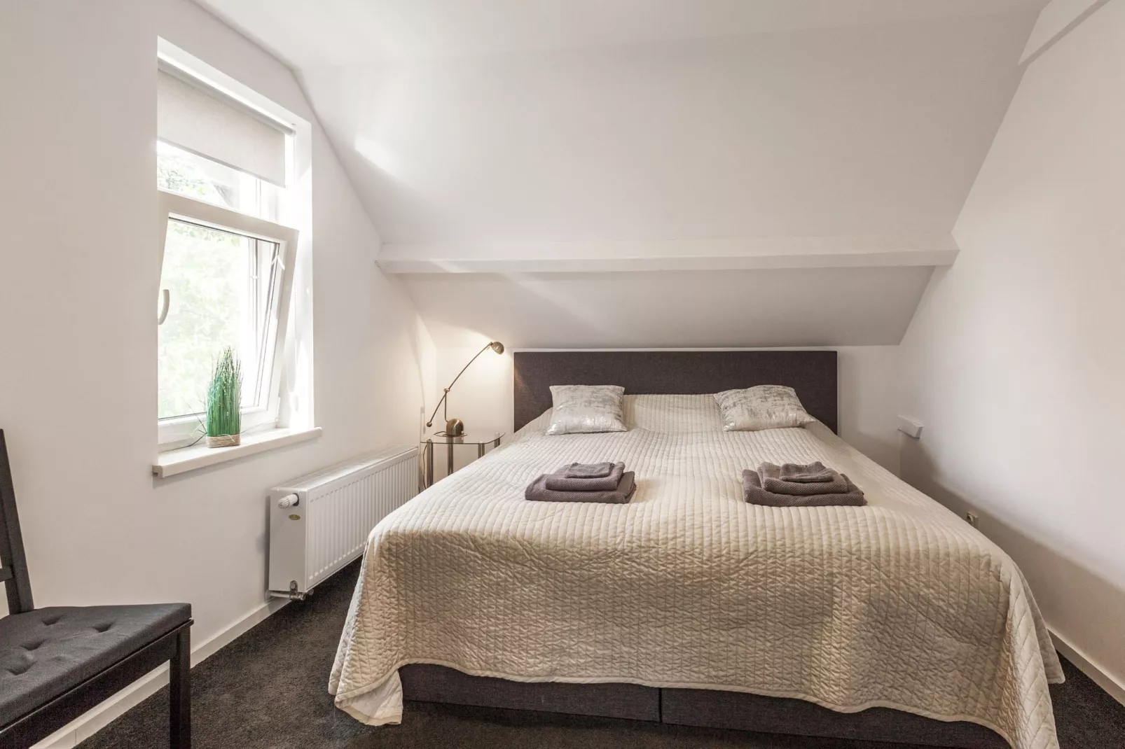 Bronzigt-Schlafzimmer