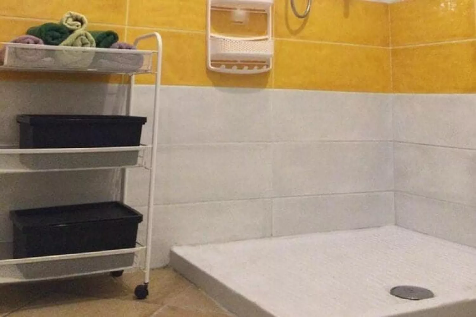 Holiday home, Gaggi-Villa Jewels 2-Badezimmer