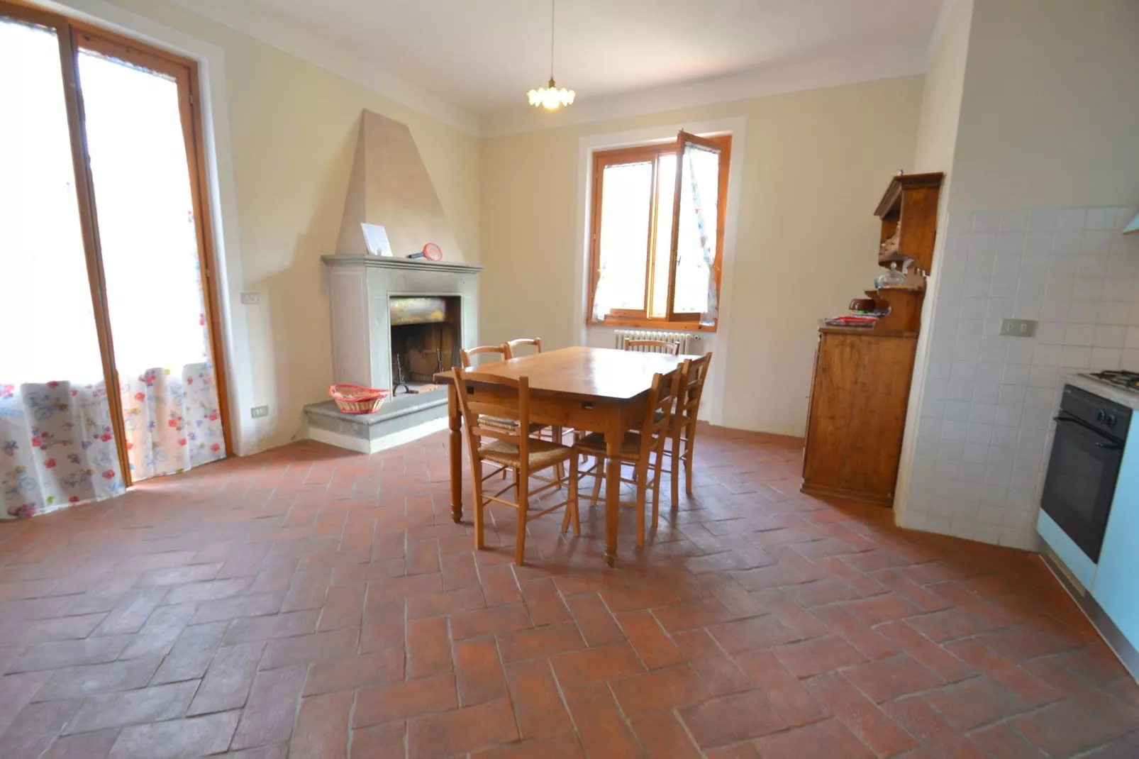 Il Camino-Living room