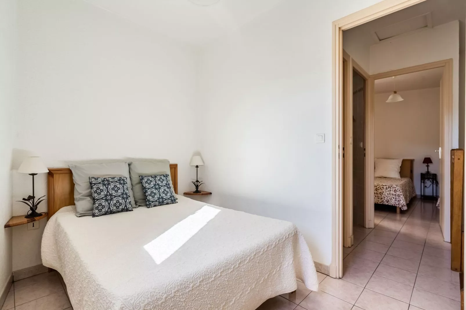 LA MAISON DE VILLAGE-Chambre