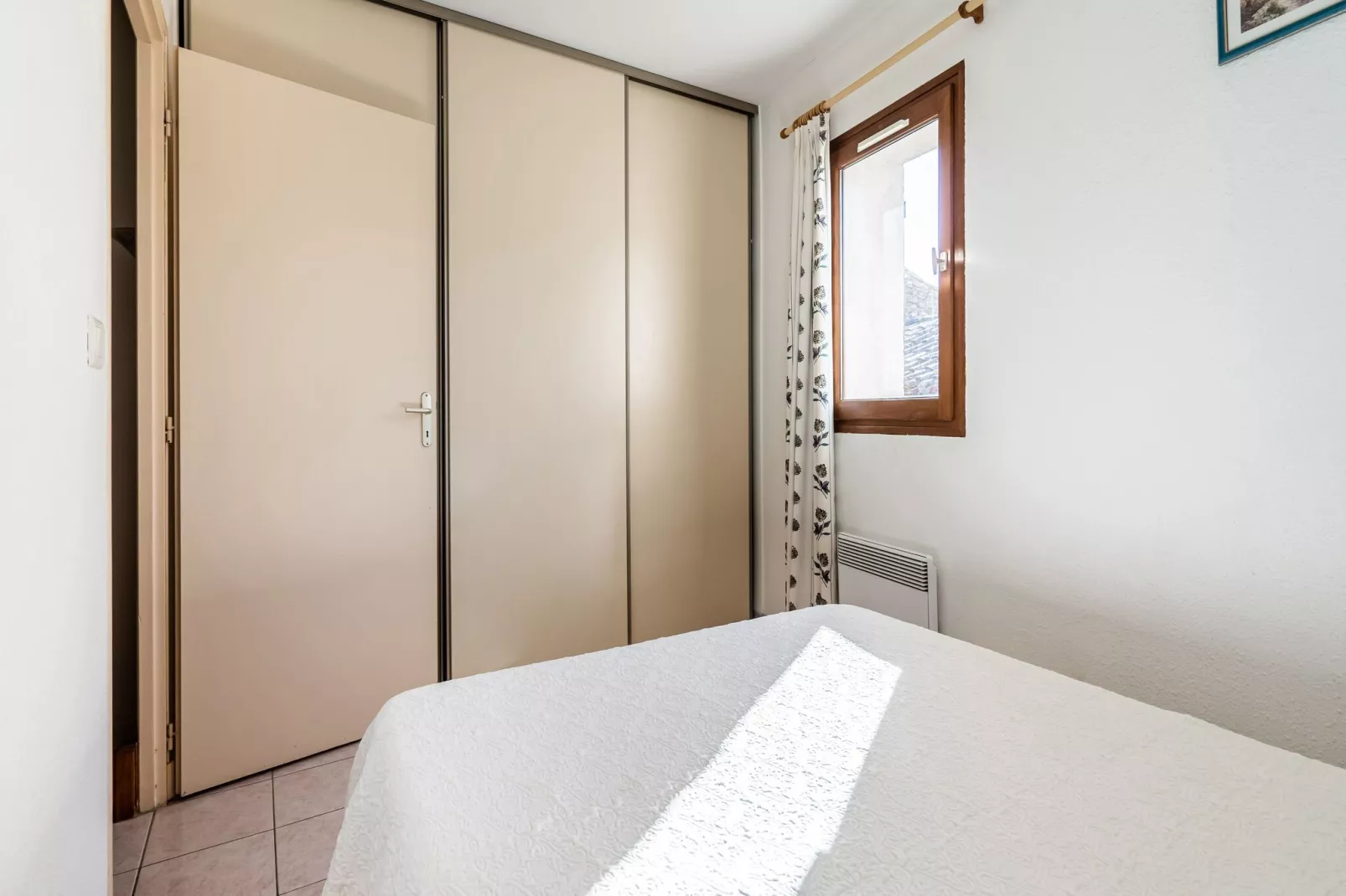 LA MAISON DE VILLAGE-Chambre