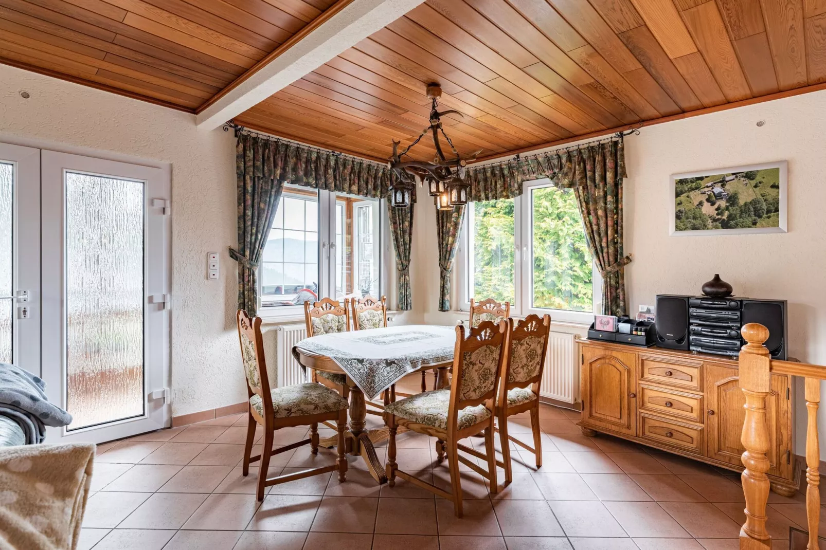 Ferienhaus Oase-Dining room