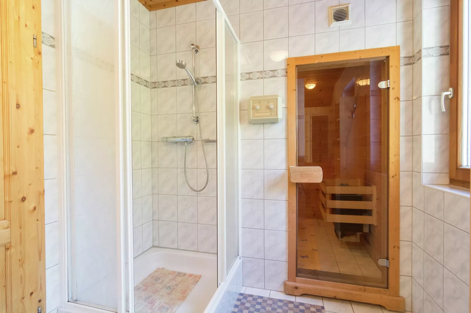 Almdorf Weinebene-Bathroom