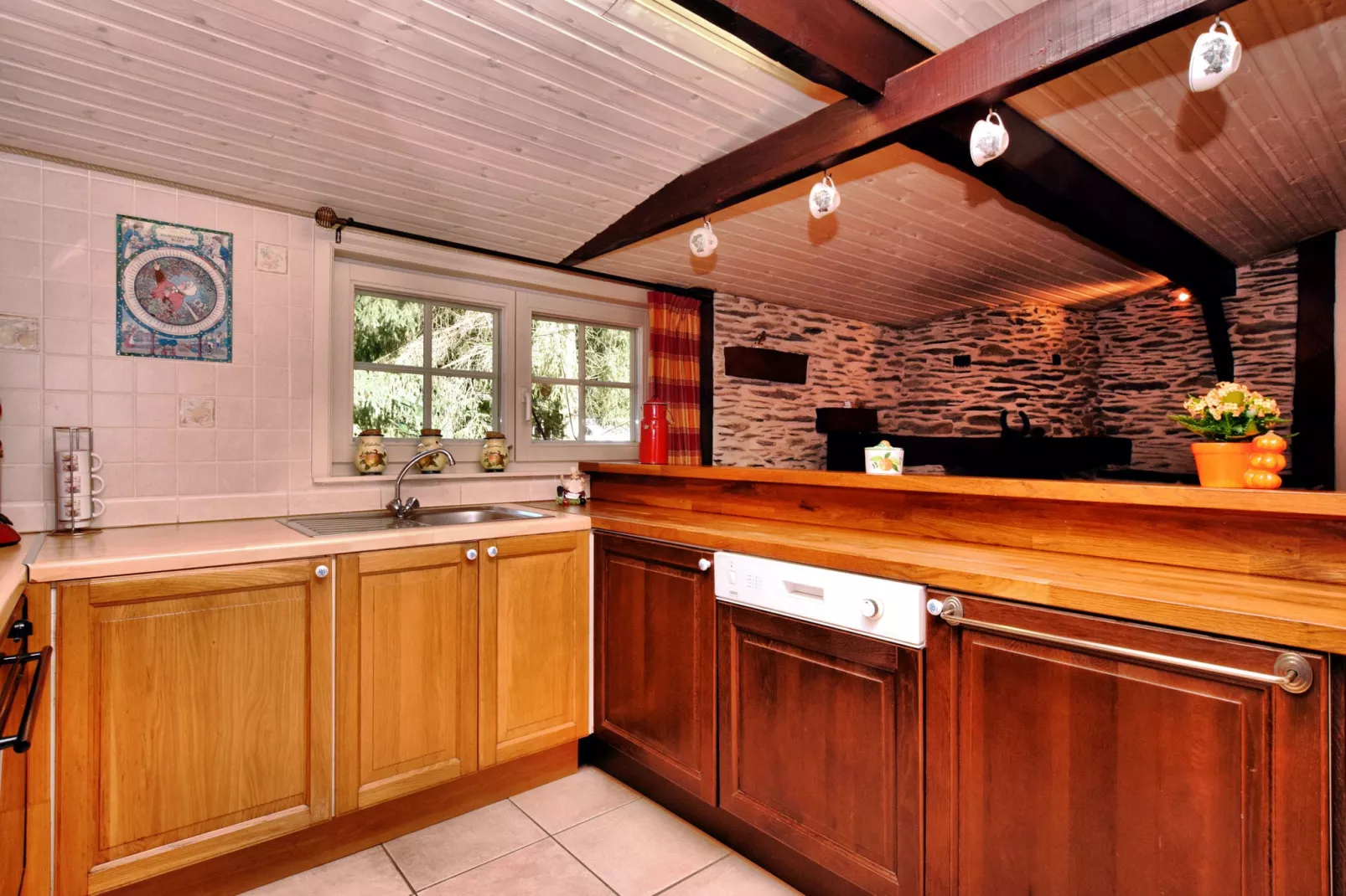 La Canne à Pêche-Kitchen
