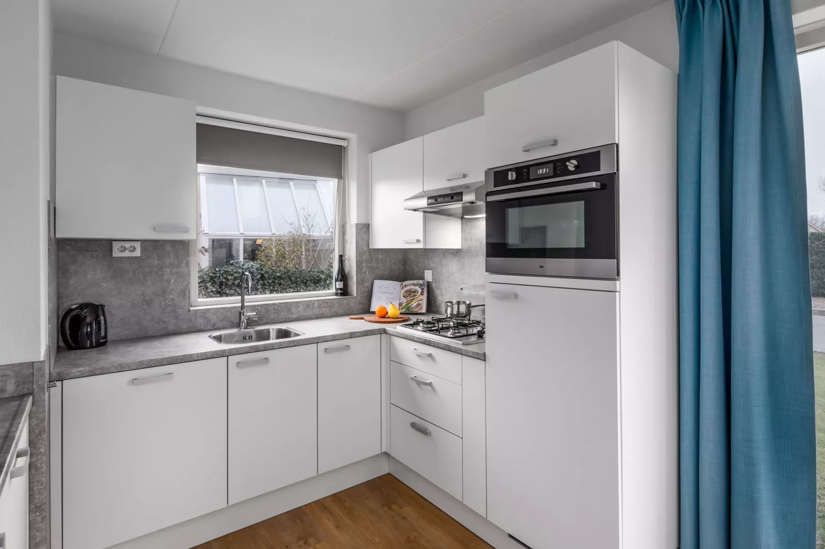 Vakantiepark Zeebad 10-Kitchen