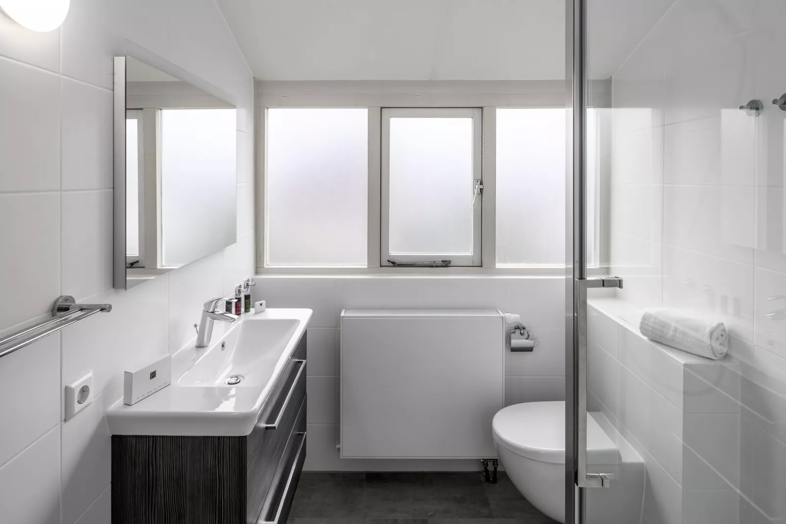 Vakantiepark Zeebad 10-Bathroom