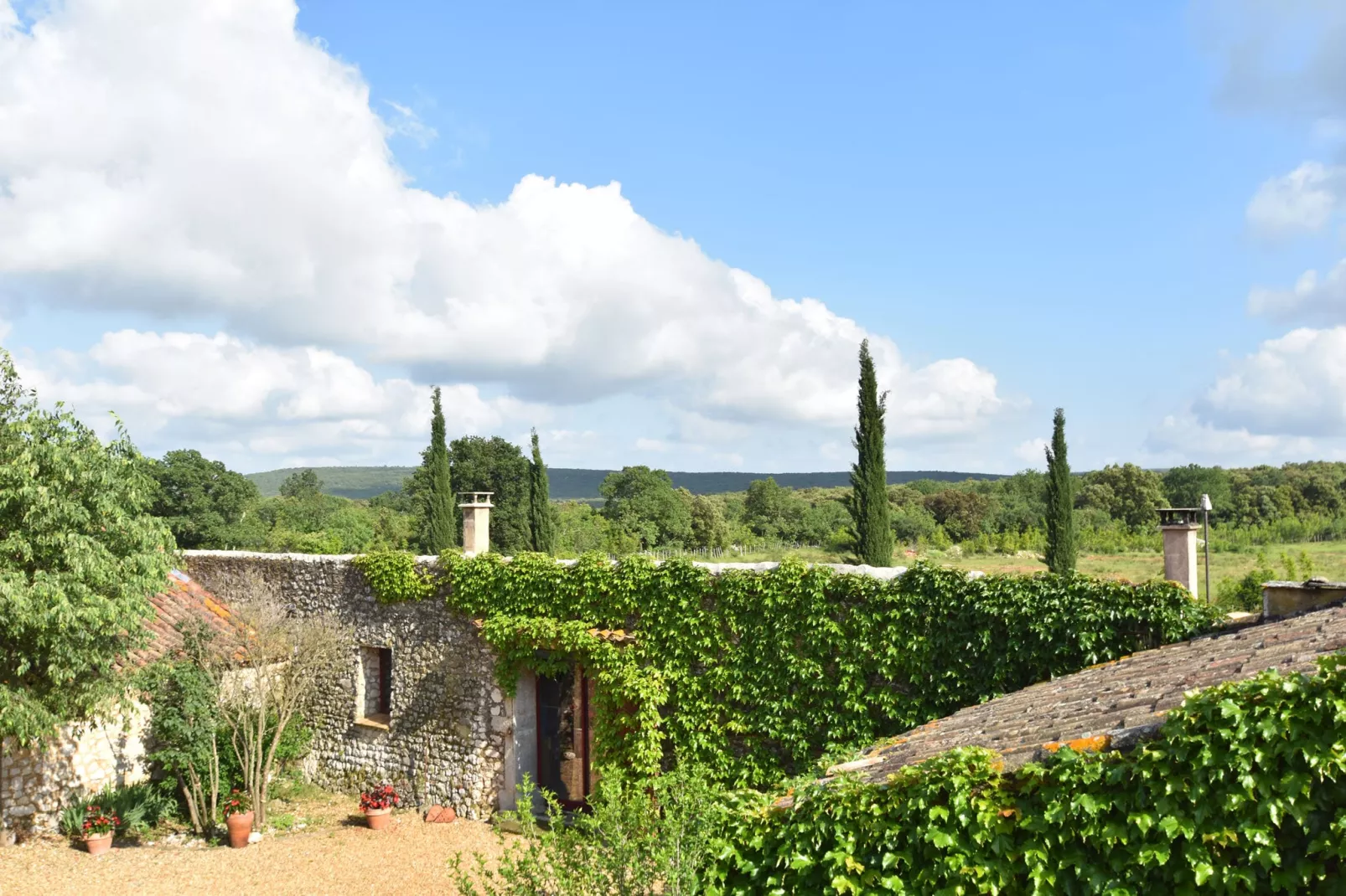 Domaine de Lavit-Vue d'été