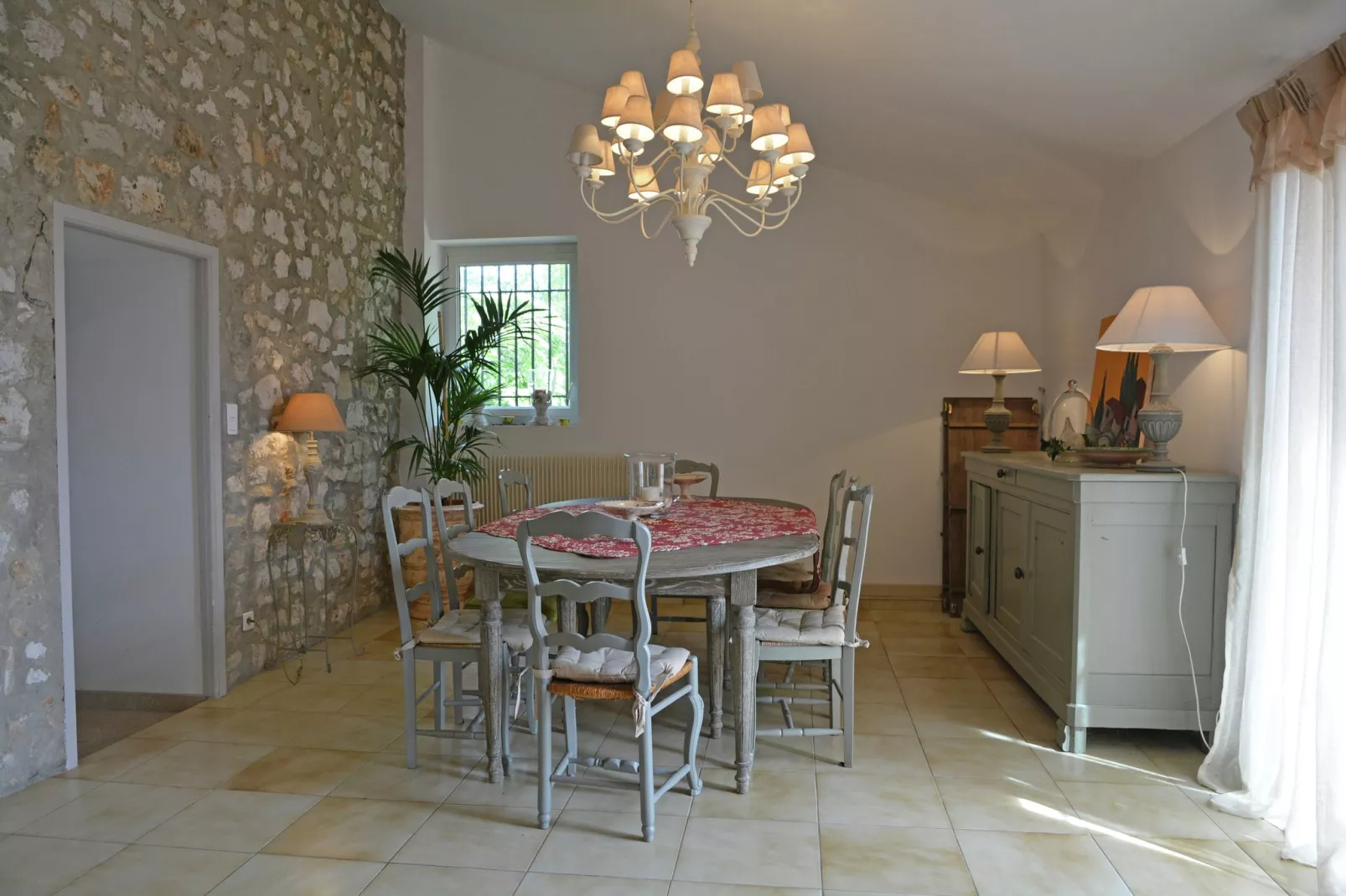 Domaine de Lavit-Salle à manger