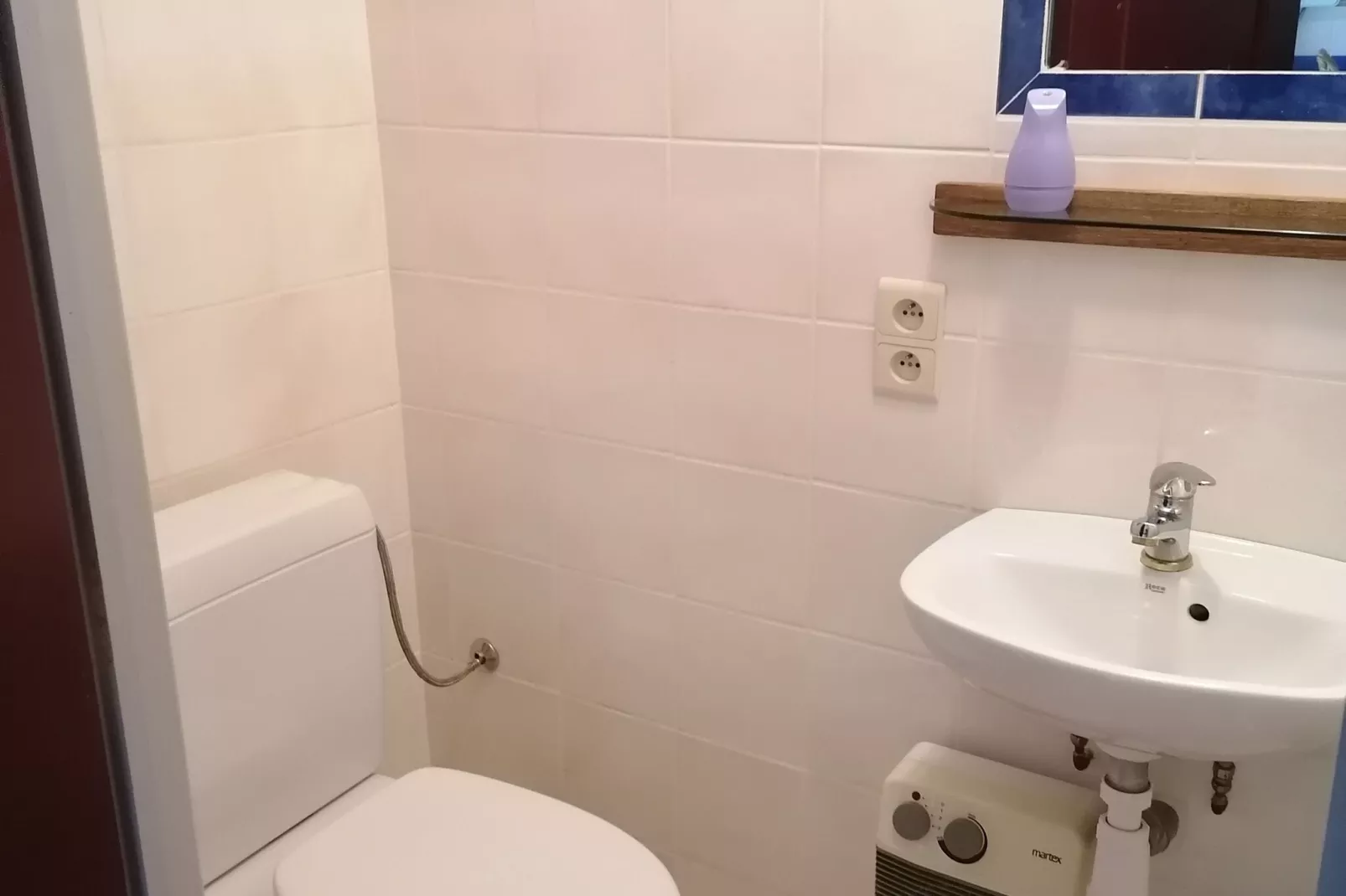 La Canne à Pêche-Bathroom