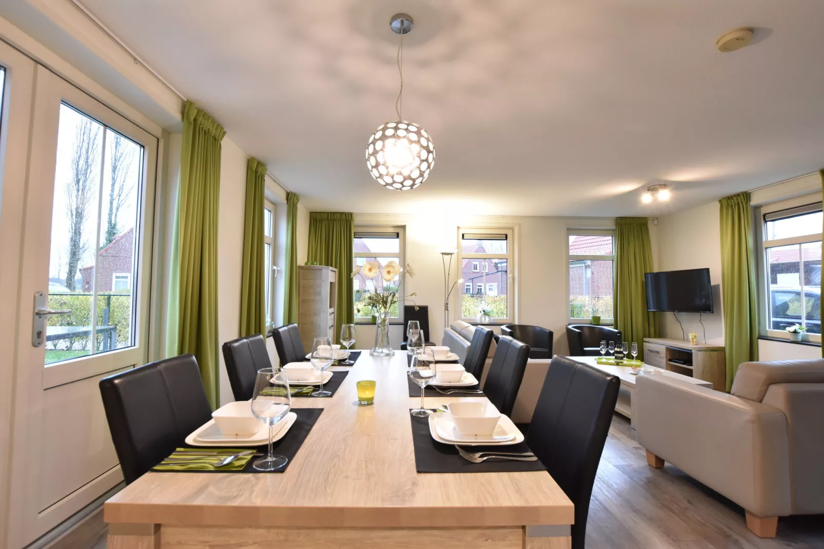 Krokus 18-Dining room