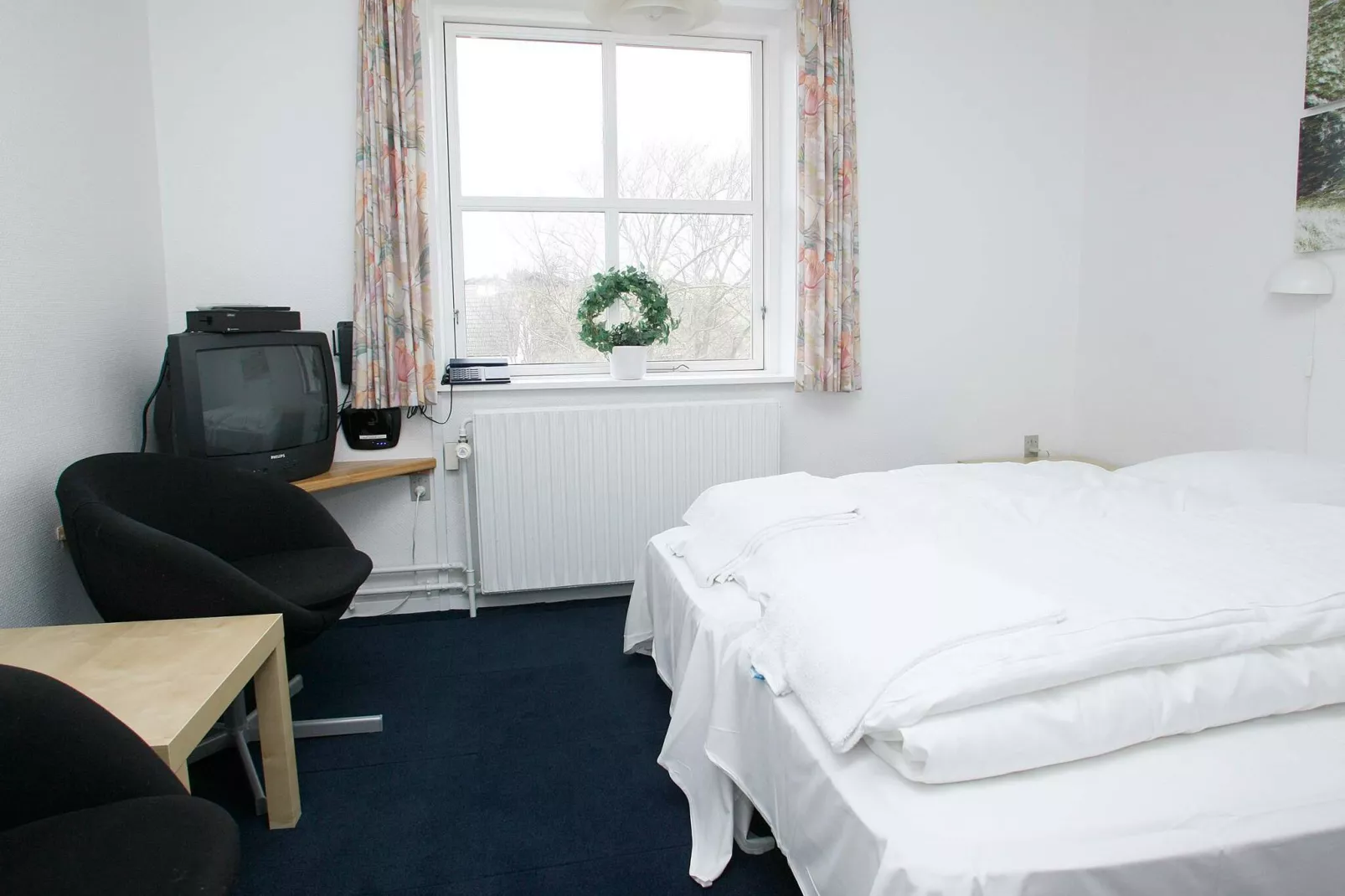 Hotel,family room incl.linen-Indoor
