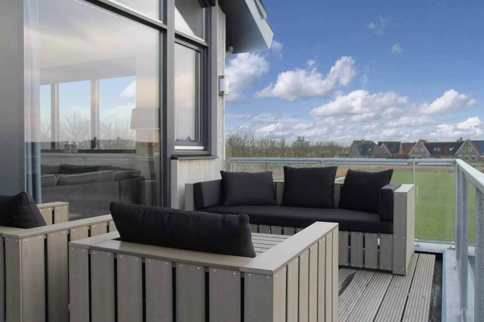 Luna-Terrasse/Balkon