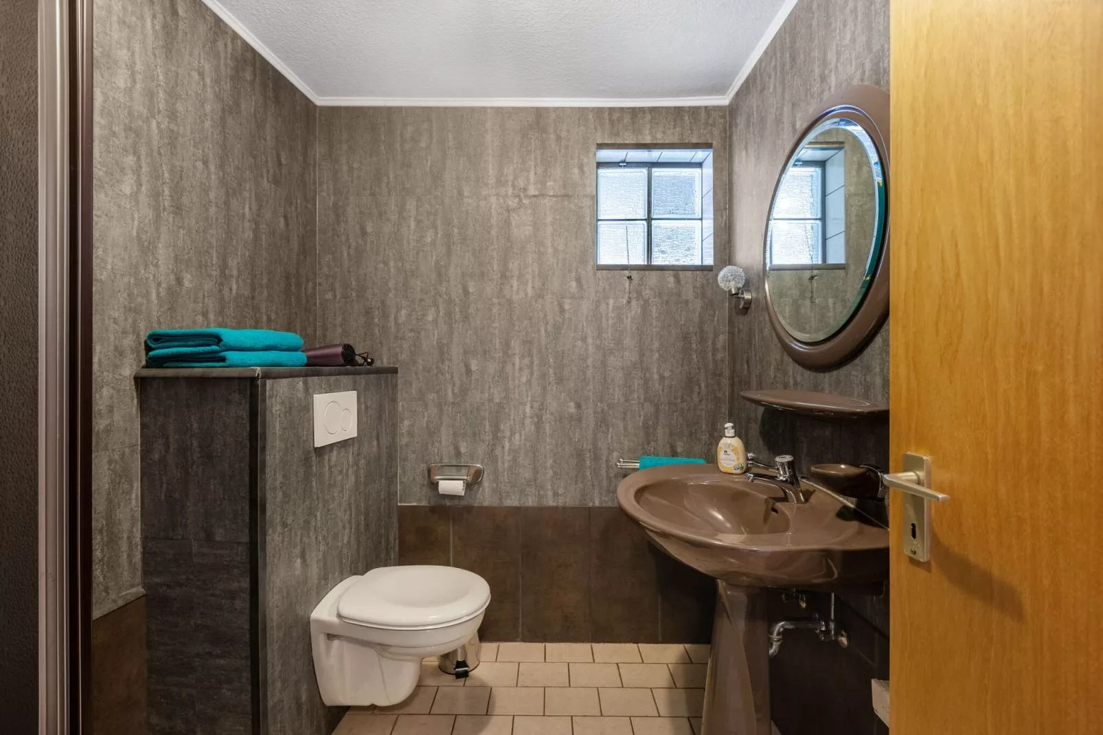 Ferienhaus mit Moselblick-Bathroom