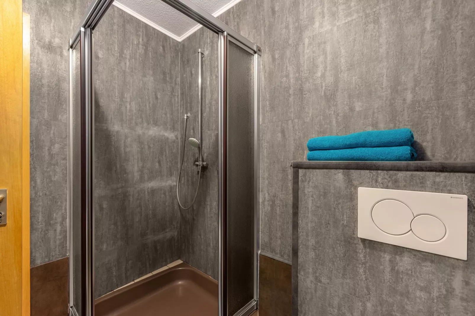 Ferienhaus mit Moselblick-Bathroom