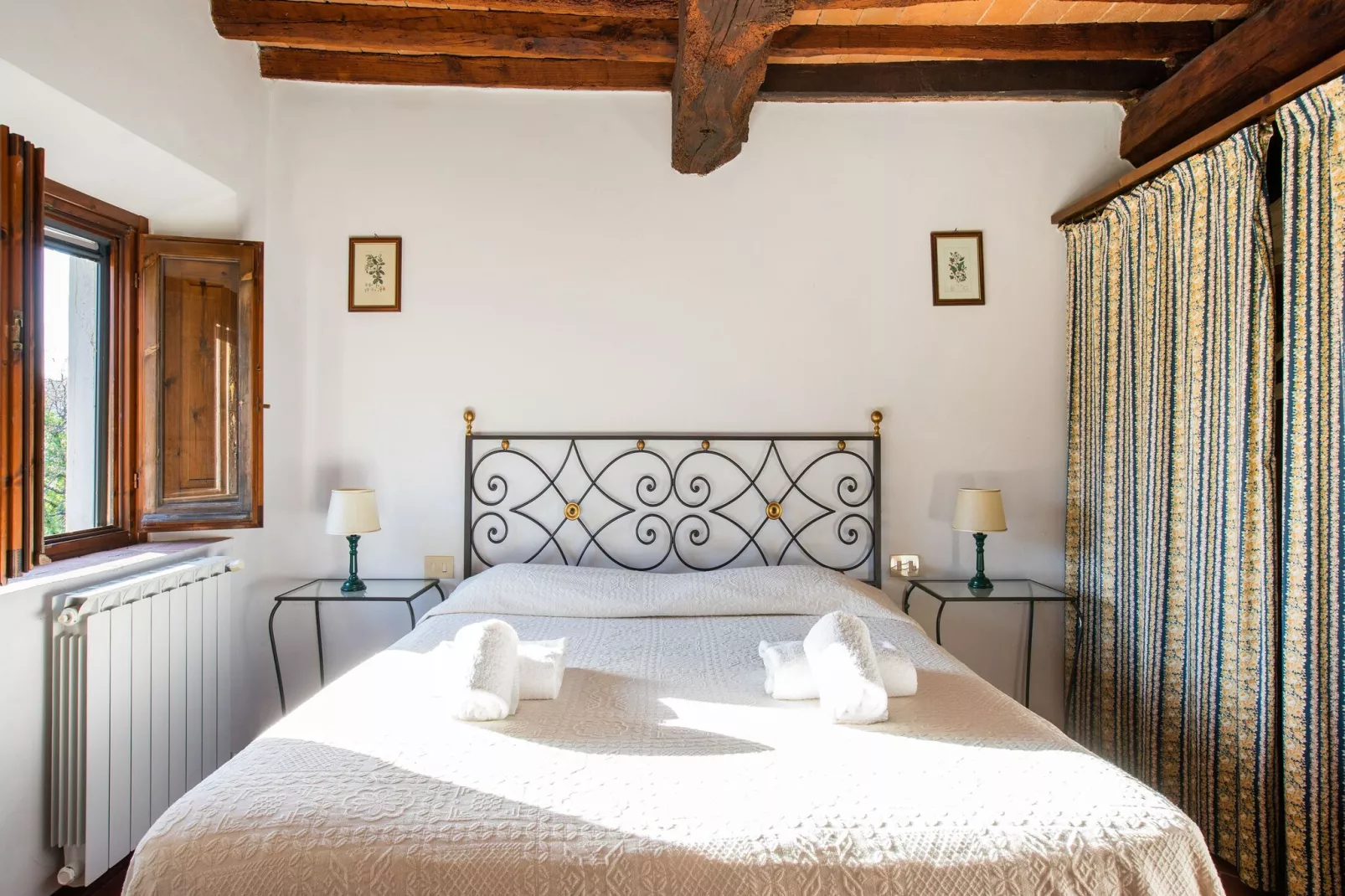 Camino Rosavolta-Bedroom
