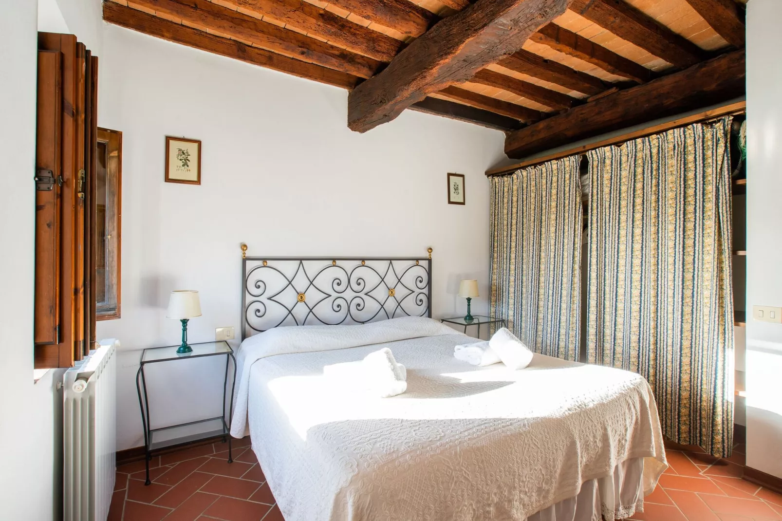 Camino Rosavolta-Bedroom