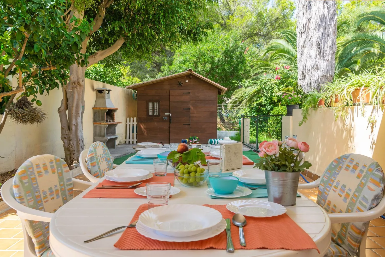 Bella-Exterior summer