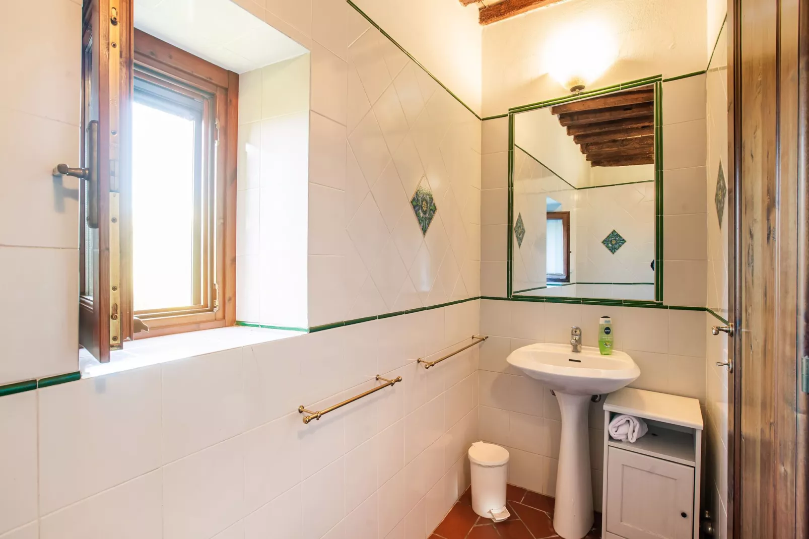Camino Rosavolta-Bathroom