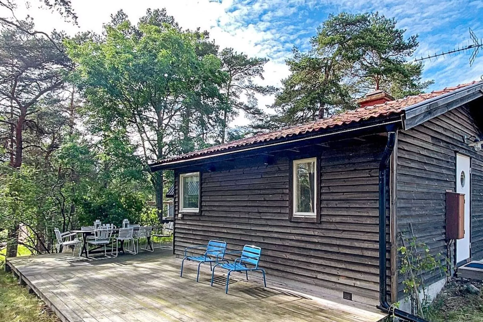 Seaside Charm on Okno Island-By Traum