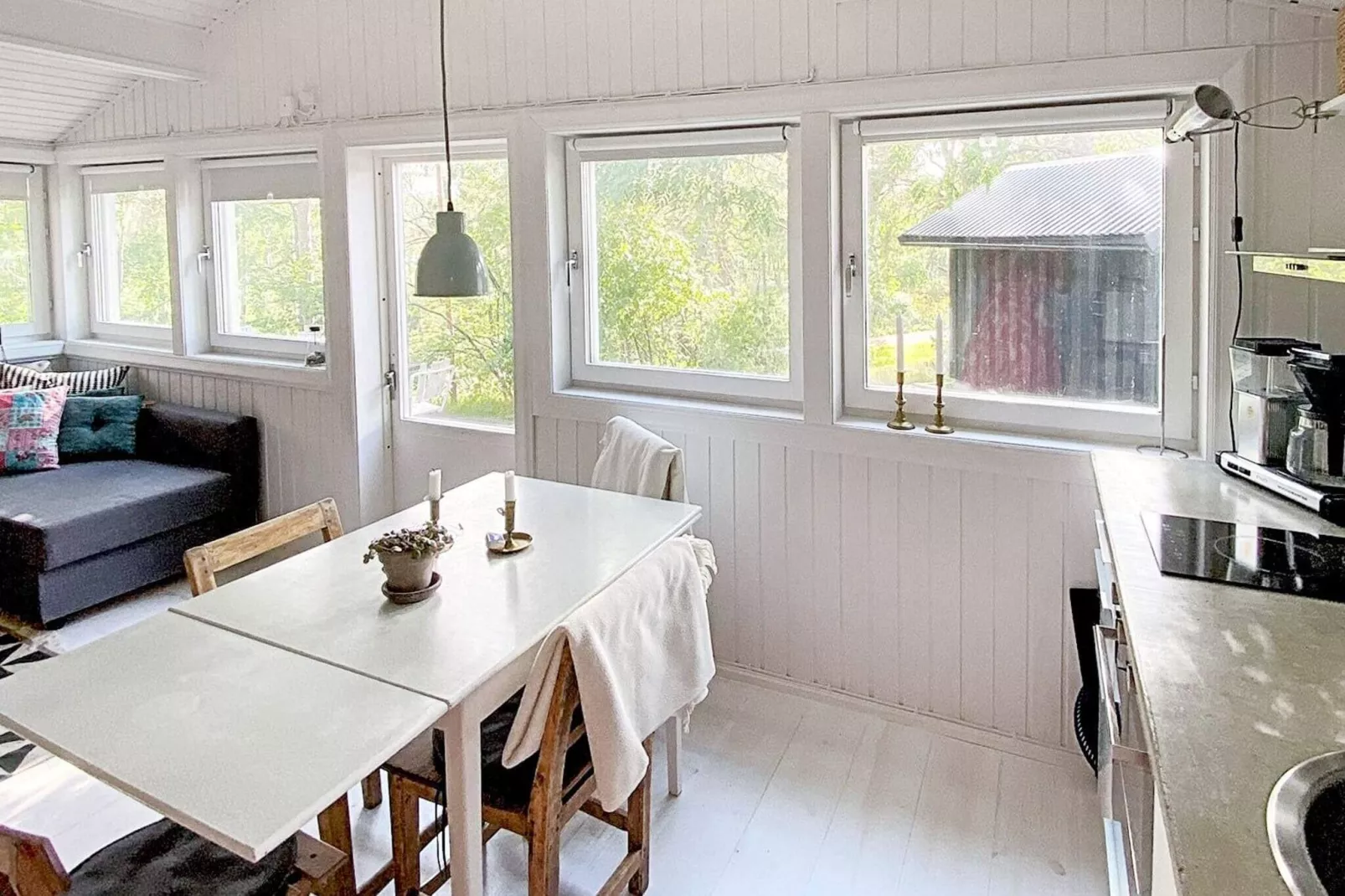 Seaside Charm on Okno Island-By Traum-Indoor