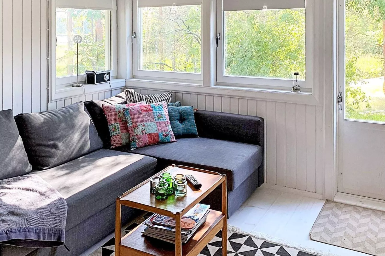 Seaside Charm on Okno Island-By Traum-Indoor