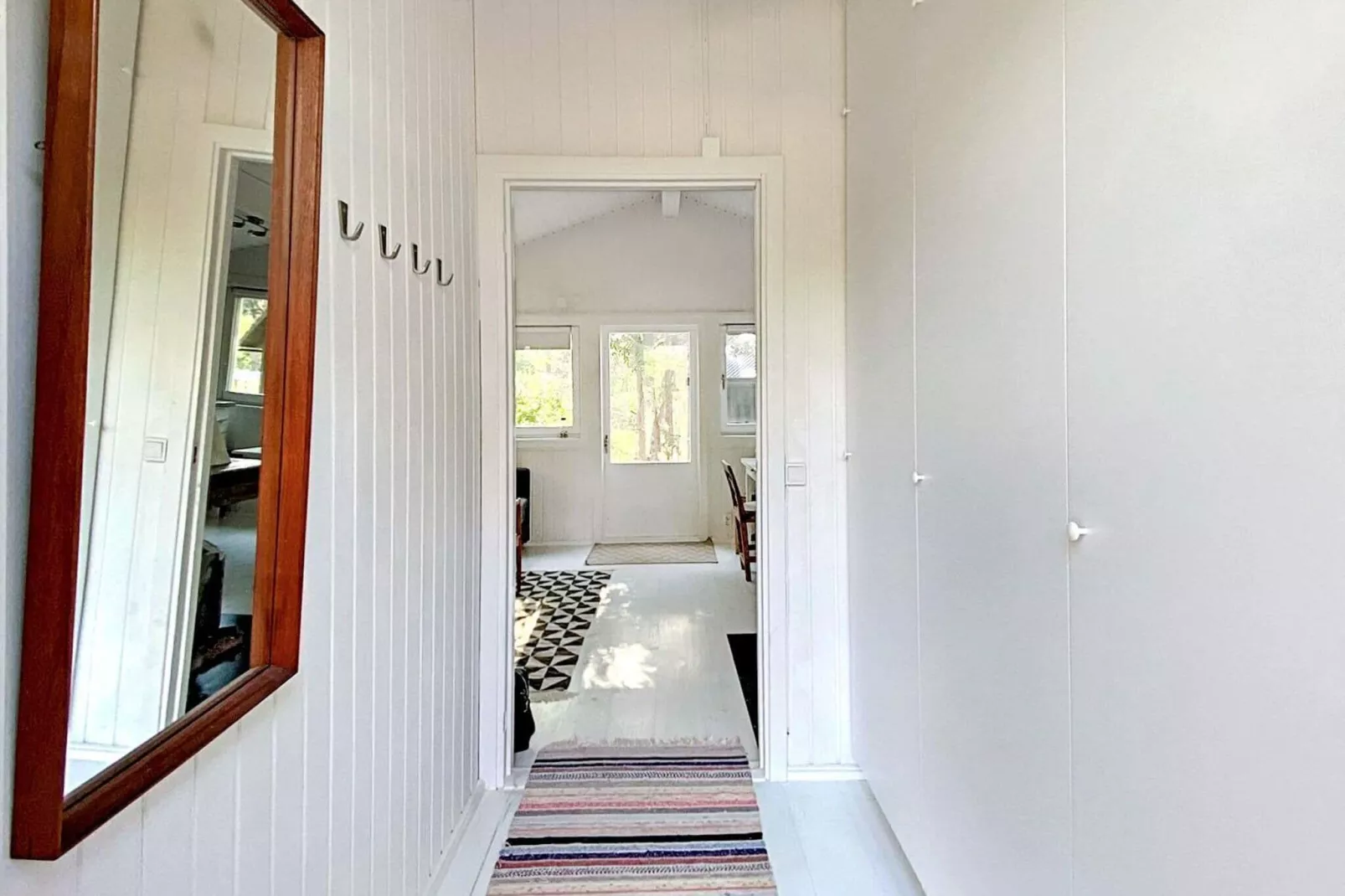 Seaside Charm on Okno Island-By Traum-Indoor