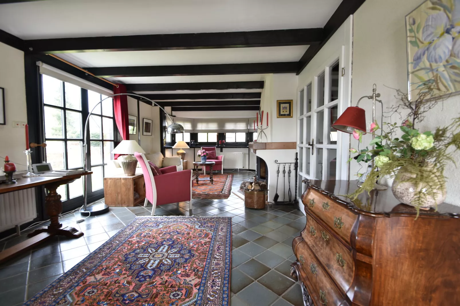 Farmer's View-Living room