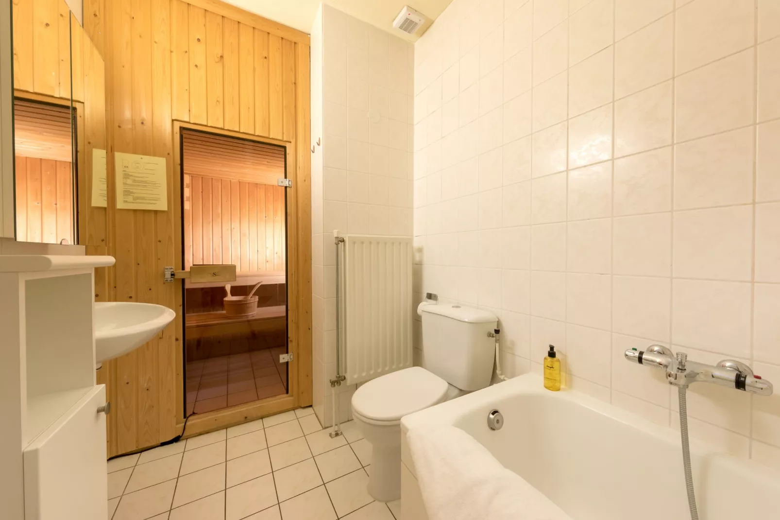 Noordzee Résidence De Banjaard 4-Bathroom