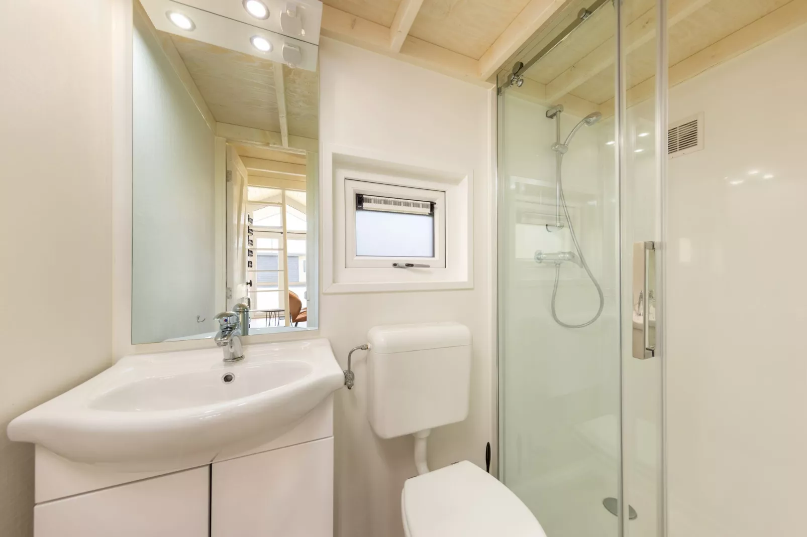 Recreatiepark Tolplas 19-Salle de bain