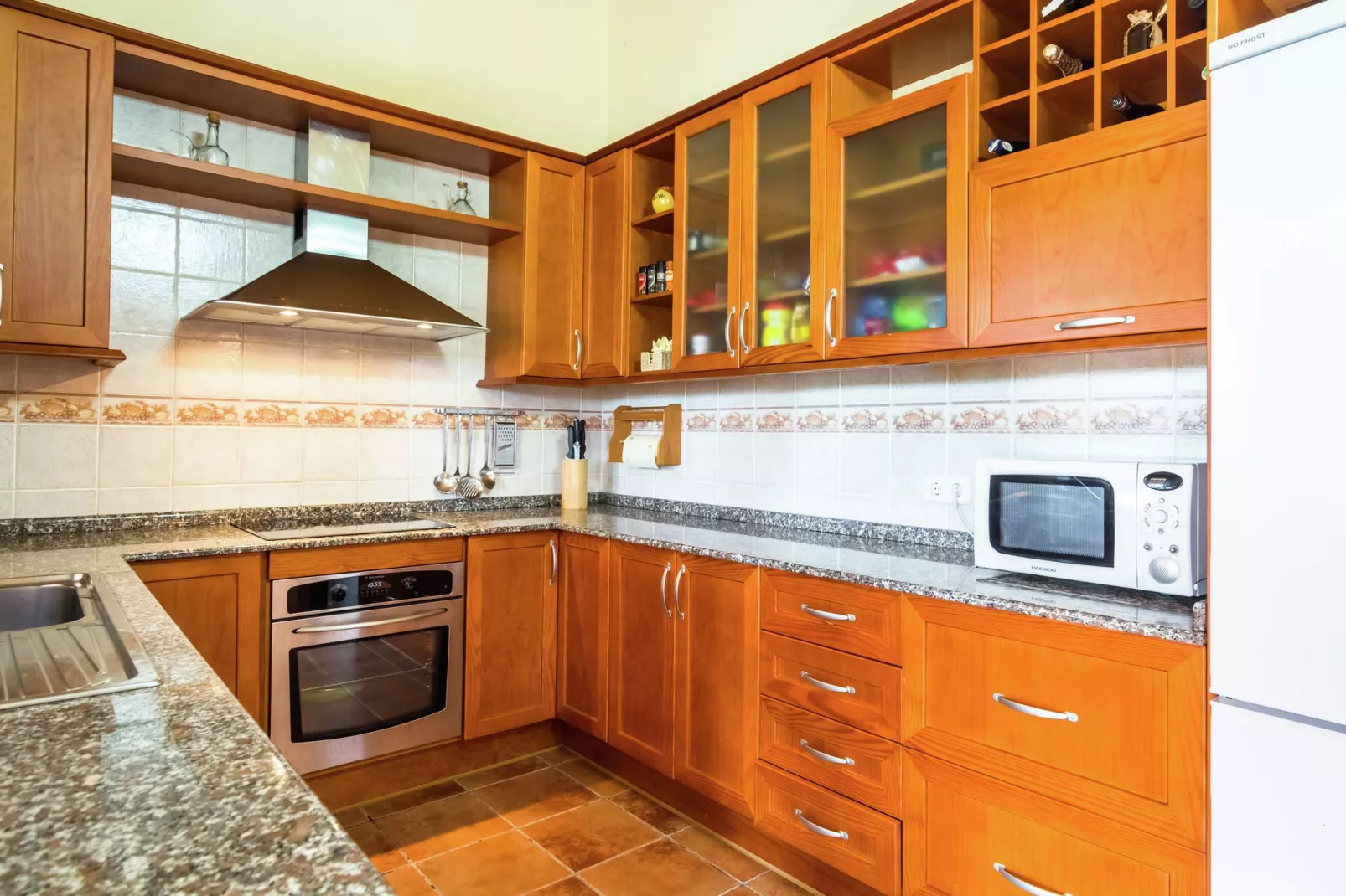 Can Toni-Kitchen