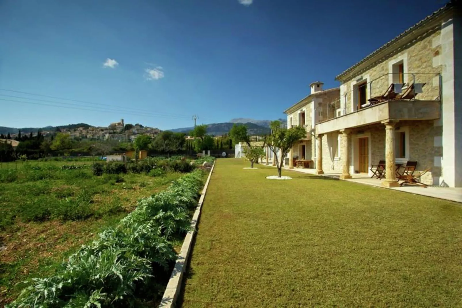 Ses Rentadores-Gardens summer