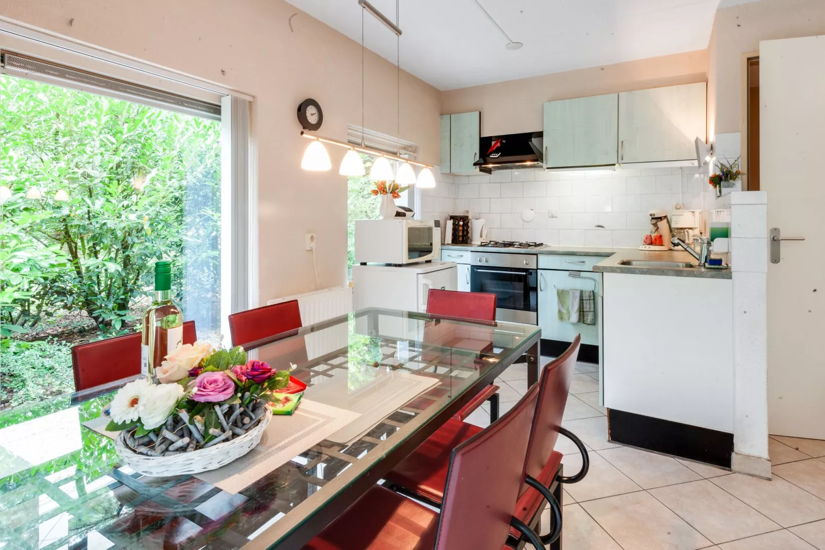 Dapama-Dining room