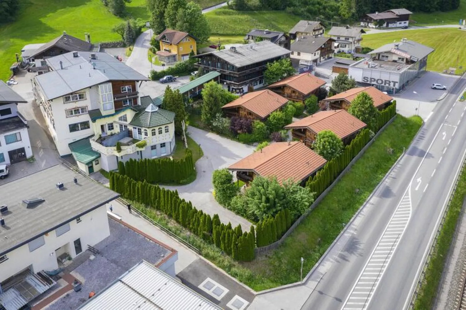 Chalets Almdorf Zillertal Fügen-Haus 8 Personen-Exterior summer