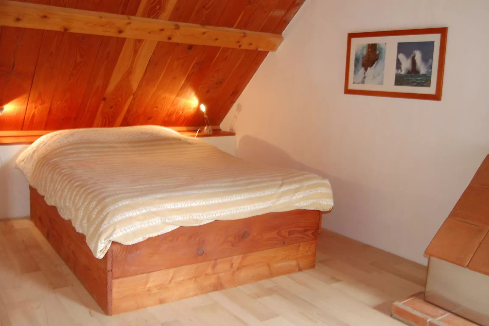 Les Volets Bleus-Bedroom