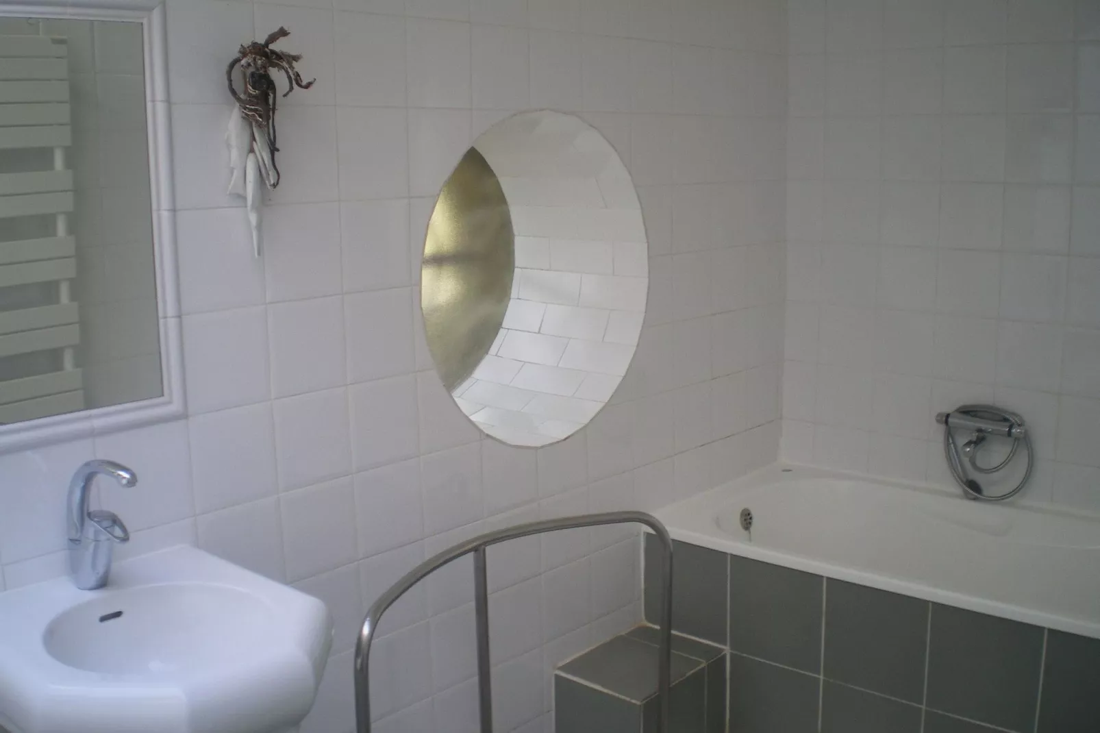 Les Volets Bleus-Bathroom