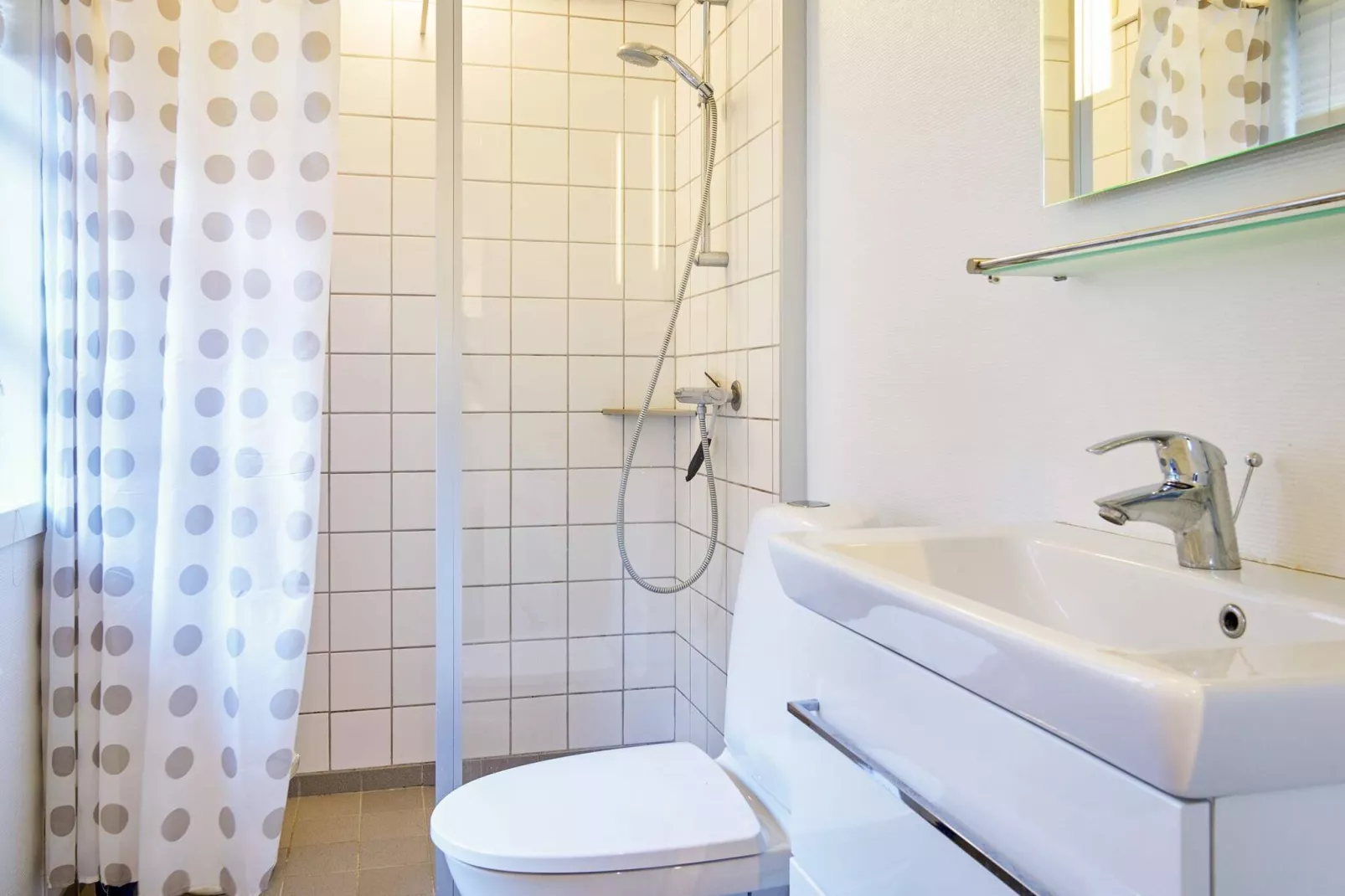 3 room w/seaview-PLUS-Innen