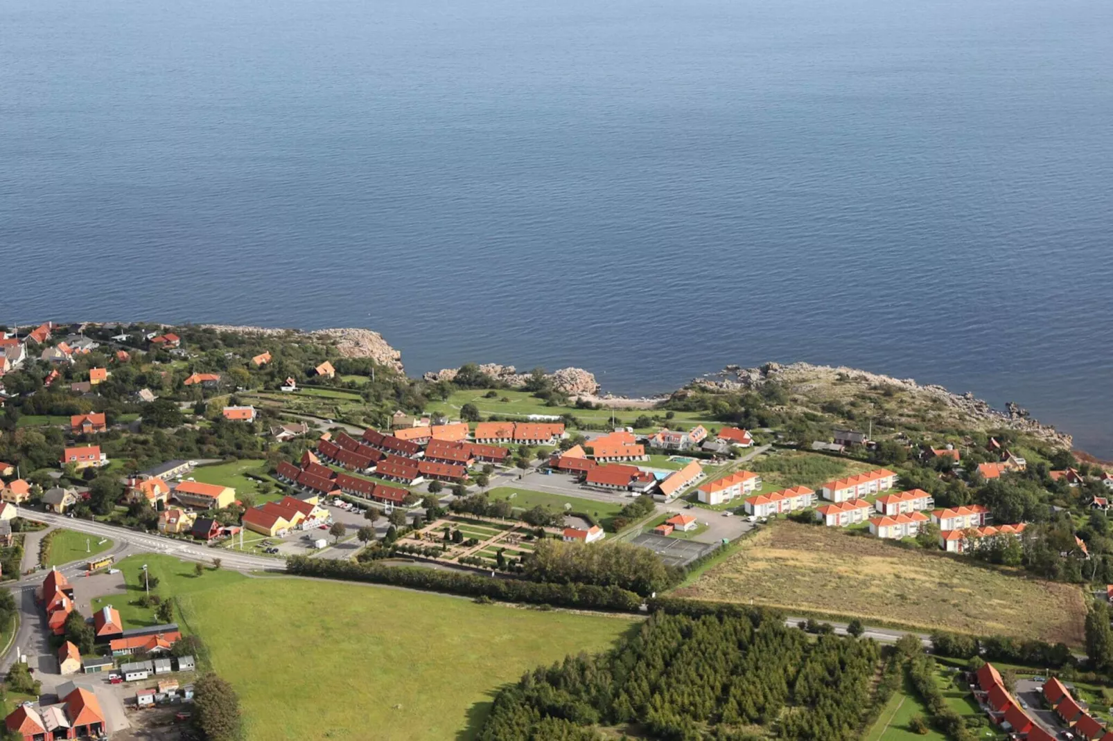 3 room w/seaview-Outdoor