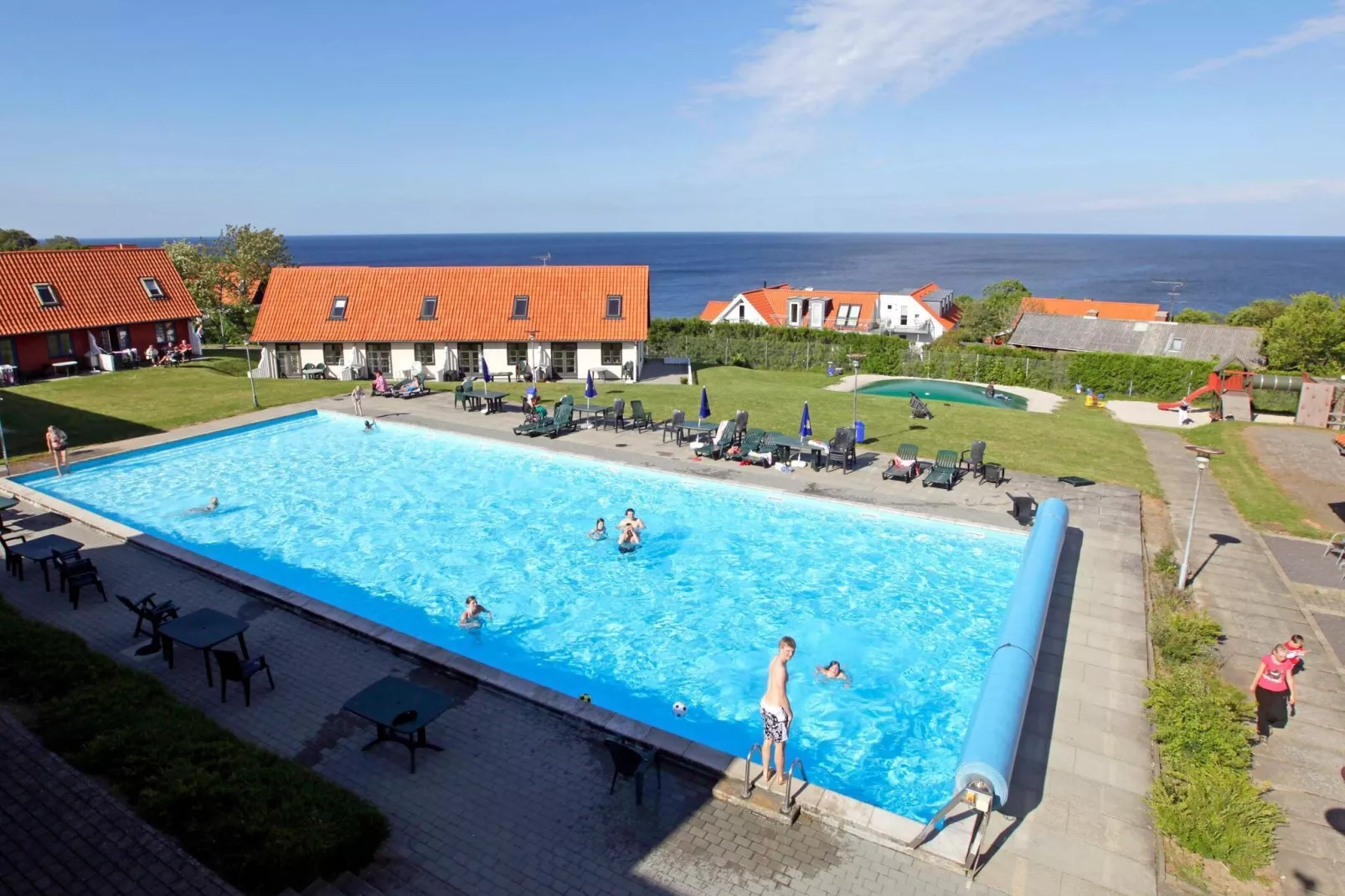3 room w/seaview-Outdoor