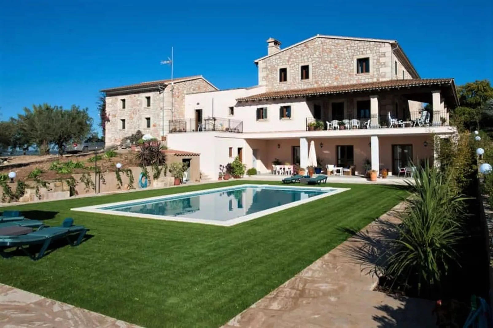 Can Corem de Son Moix-Gardens summer