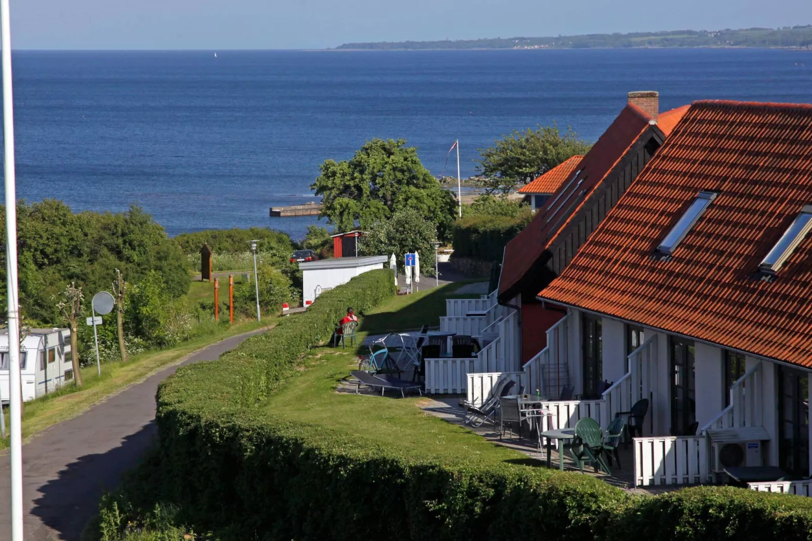 3 room-PLUS-View