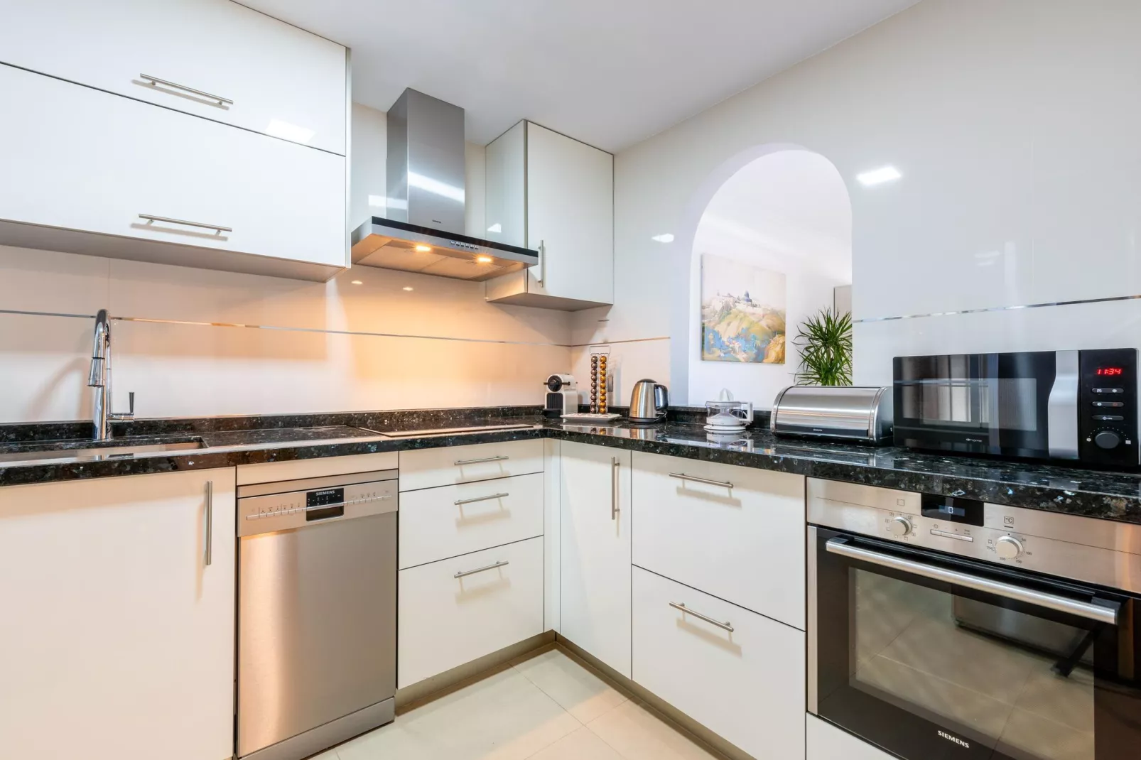 La zenaida I-Kitchen